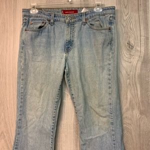 Women's Levi's Jeans